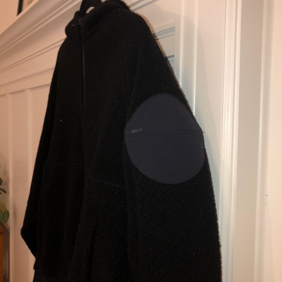 *SOLD* Outdoor Voices Half Zip Megafleece - Picture 3 of 4